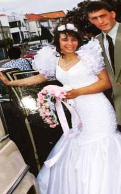 Teresa Bento with her husband Paulo Bento on their big day in 1992.